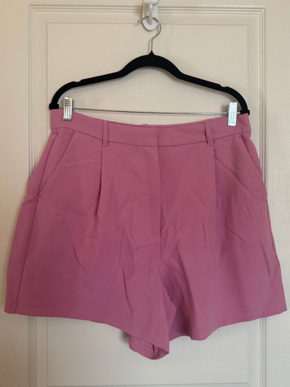 Abercrombie & Fitch Pink Tailored High-Rise Shorts — Size L